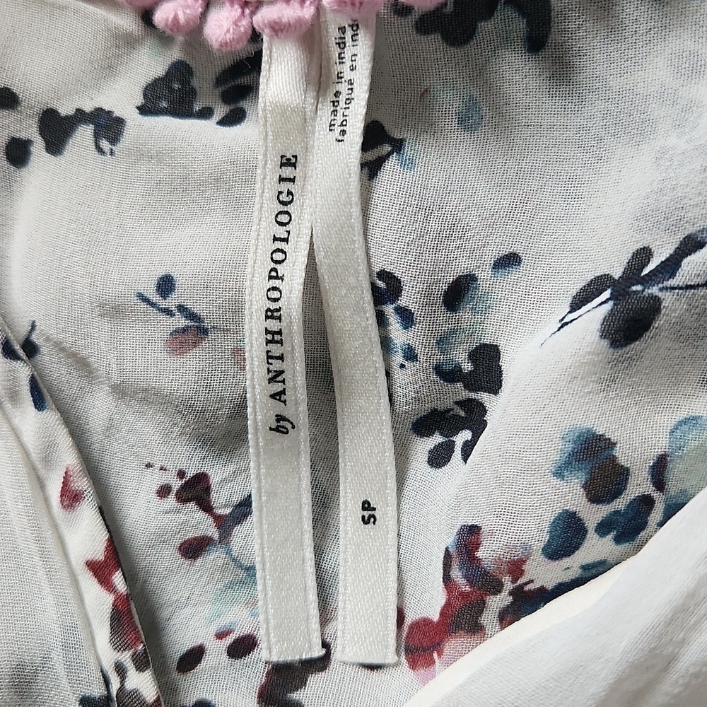 The Estela Sheer Printed Blouse: Short-Sleeve Edition - Picture 6 of 6